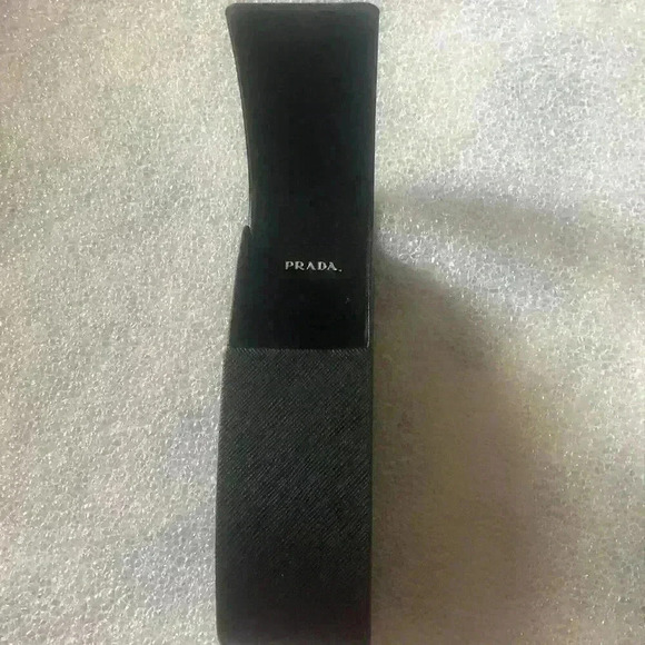 Prada Readers and Case - Picture 5 of 8